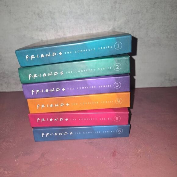 Friends The Complete Series DVD Box Set. - Picture 5 of 6